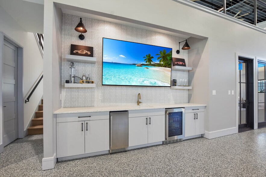 More Photos Of 1301 O Reilly Ct, Lakeway Specialty For Sale