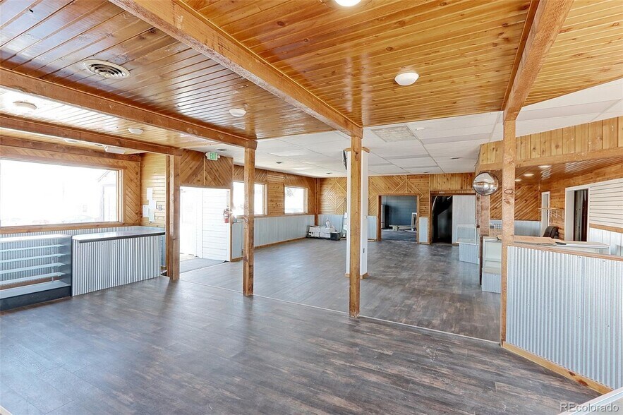 More Photos Of 602 Cedar St, Hudson Restaurant For Sale