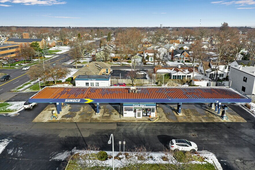 More Photos Of 2050 Sheridan Dr, Buffalo Fast Food For Lease