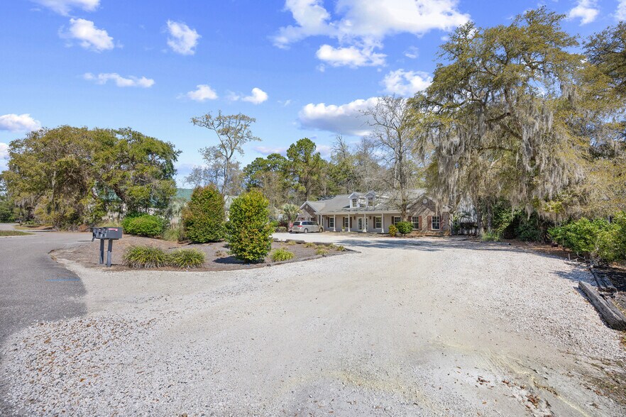 More Photos Of 5187 Horry Dr, Murrells Inlet Office For Lease
