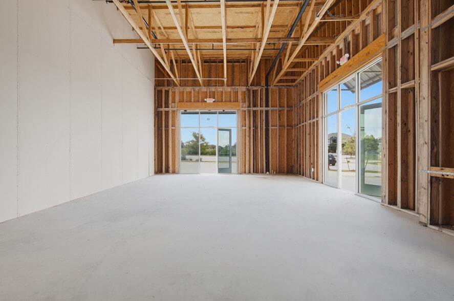 More Photos Of 610 Brashear Ln, Cedar Park General Retail For Lease