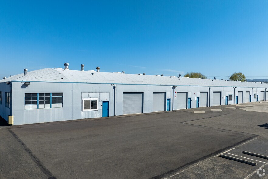 More Photos Of 2661 Alvarado St, San Leandro Warehouse For Lease