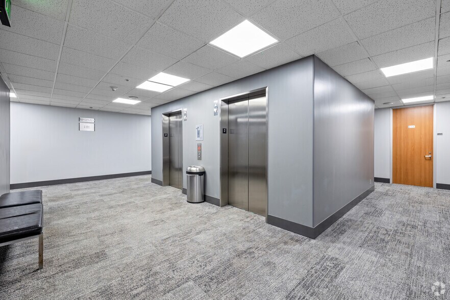 More Photos Of 2021 Santa Monica Blvd, Santa Monica Office For Lease