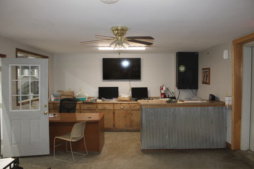 More Photos Of 3608 Highway 1 S, Forrest City Specialty For Sale