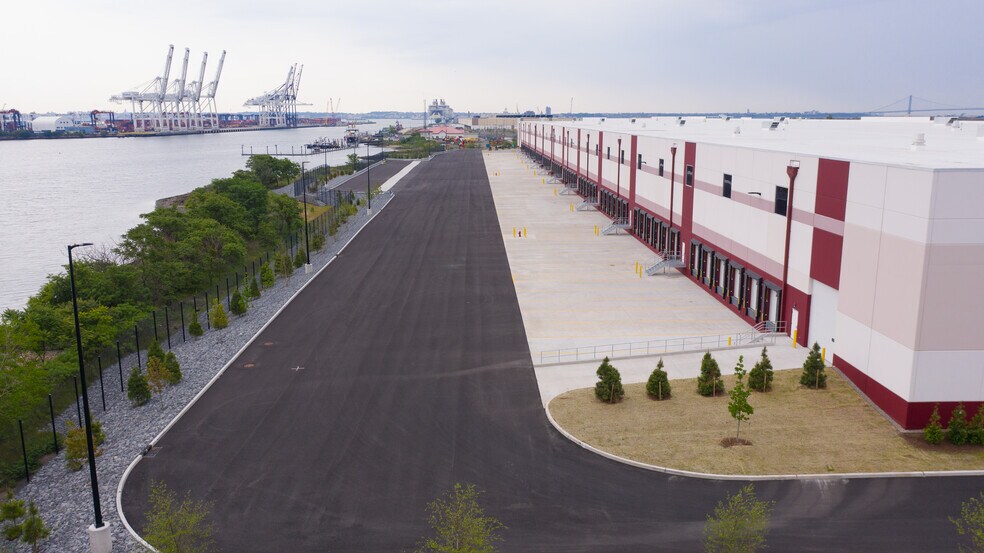 More Photos Of 101 Port Lincoln Rd, Bayonne Distribution For Lease