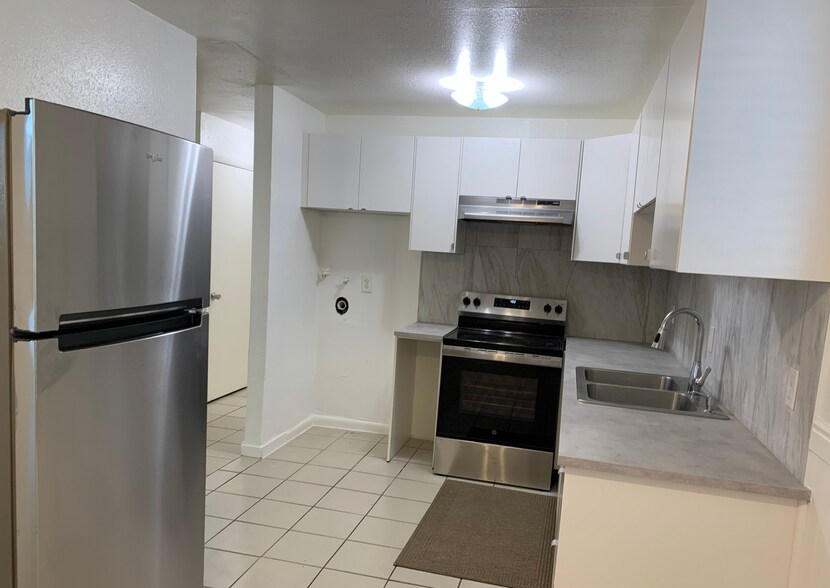 More Photos Of 2530 S Parkcrest Dr, Salt Lake City Multifamily For Sale