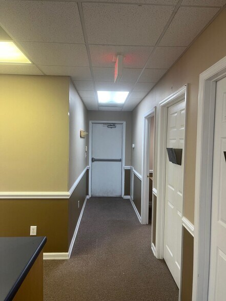 More Photos Of 2020 Cowan Hwy, Winchester Loft Creative Space For Lease