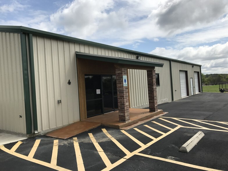 More Photos Of 19942 FM 2252, San Antonio Flex For Lease