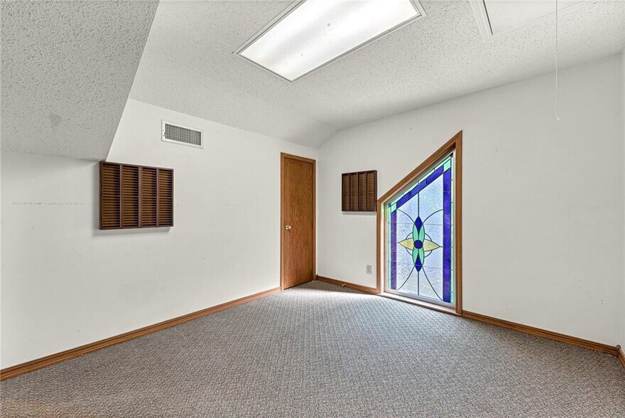 More Photos Of 510 E Madison Ave, Berryville Religious Facility For Sale