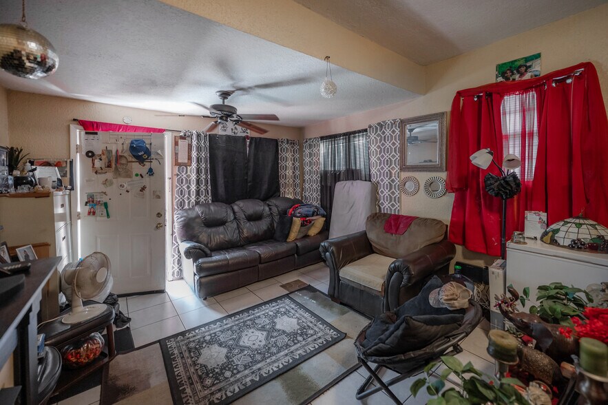 More Photos Of 8312 N 11th St, Tampa Apartments For Sale