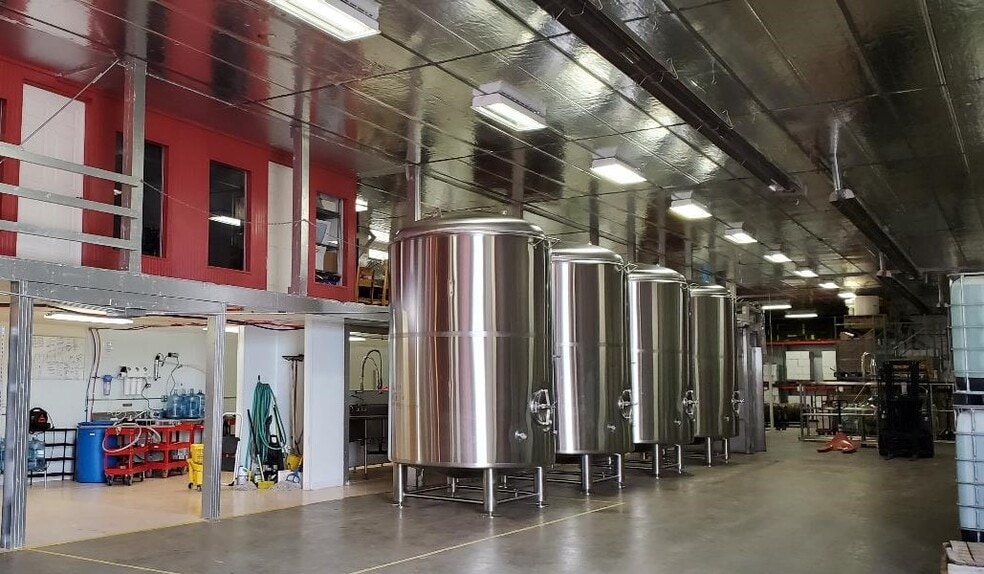 More Photos Of 1 Stevenson Rd, Laramie Specialty For Lease