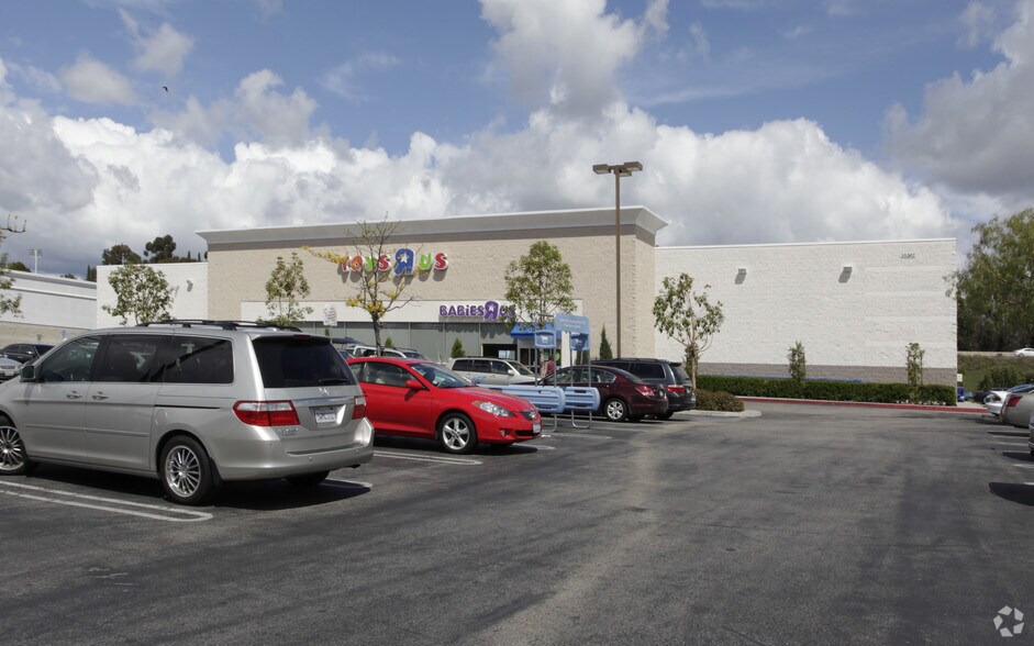 More Photos Of 25222-25902 El Paseo Rd, Mission Viejo Unknown For Lease