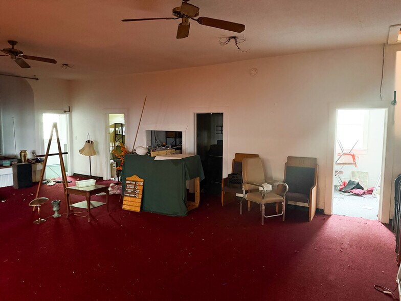 More Photos Of 1107 Spring St, Hot Springs Flex For Sale