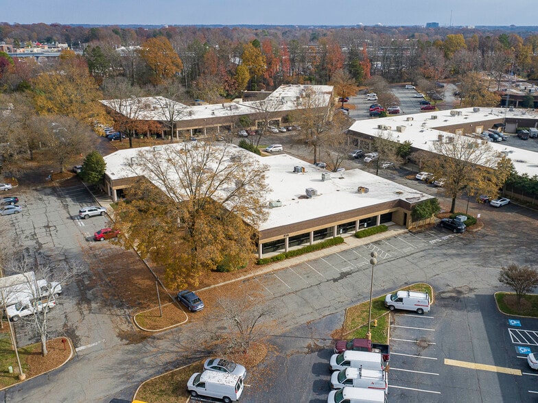 More Photos Of 814 Tyvola Rd, Charlotte Unknown For Lease