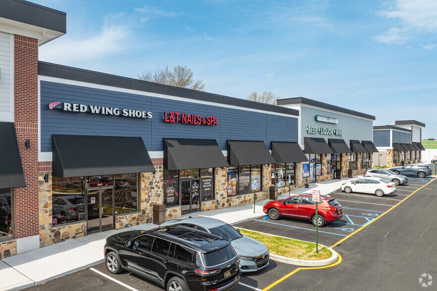 More Photos Of 2601 Capitol Trl, Newark Unknown For Lease