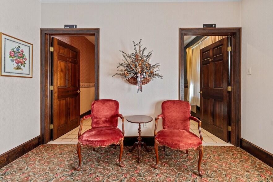 More Photos Of 150 Main St, Johnson City Medical For Sale