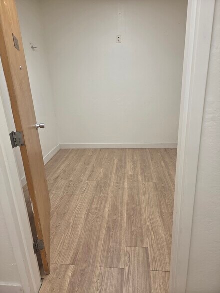 More Photos Of 902 Main St, Martinez Freestanding For Lease