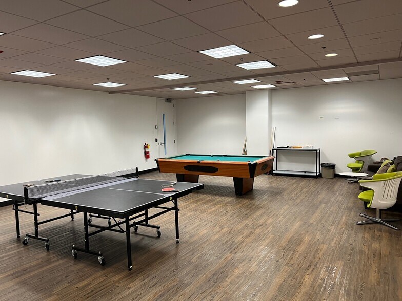 More Photos Of 33 W Monroe St, Chicago Office For Lease