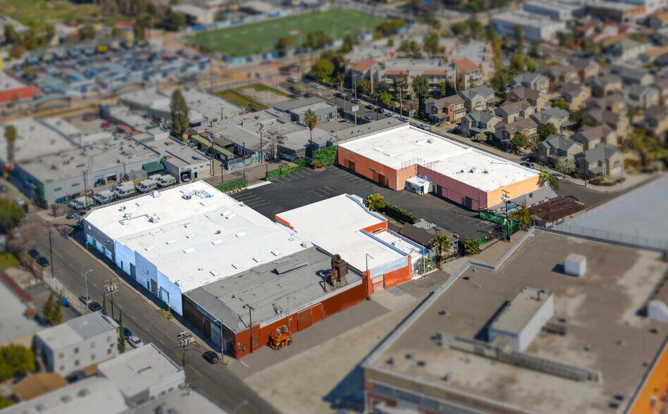 More Photos Of 130-148 S Anderson St, Los Angeles Unknown For Lease