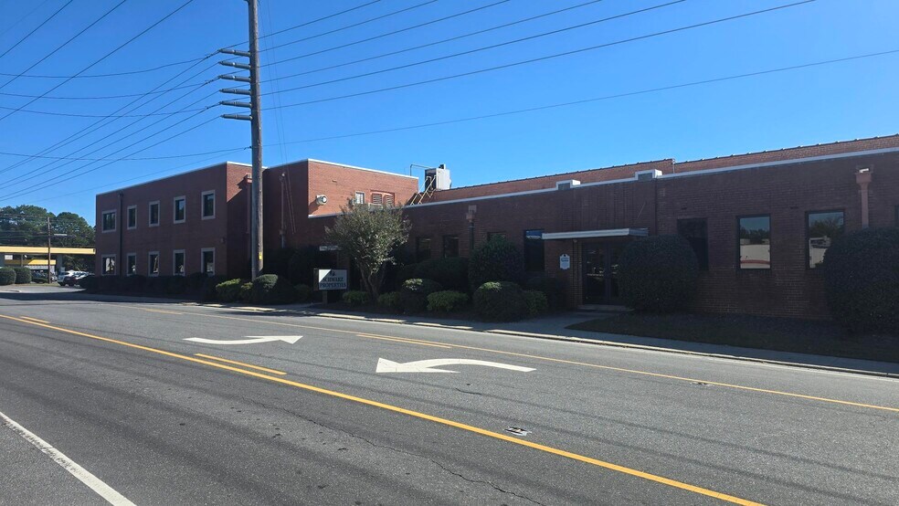 More Photos Of 1947 N Fayetteville St, Asheboro Manufacturing For Lease