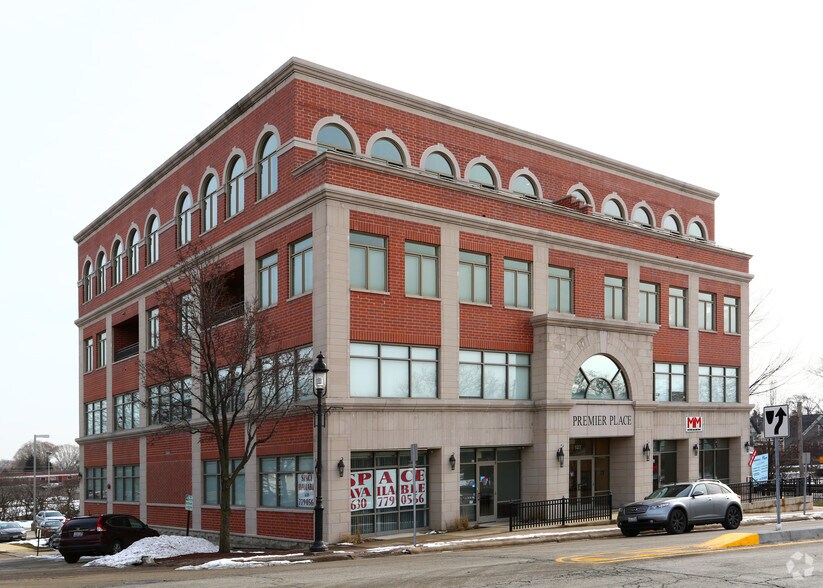 More Photos Of 127 N Walnut St, Itasca Office Residential For Lease