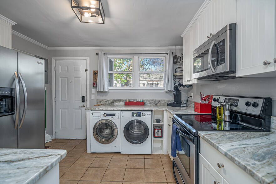 More Photos Of 522 E Bolton St, Savannah Apartments For Sale