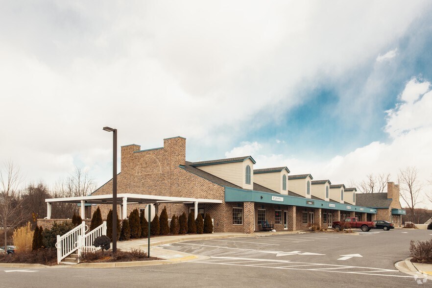 Primary Photo Of 11670 Old National Pike, New Market Office For Lease