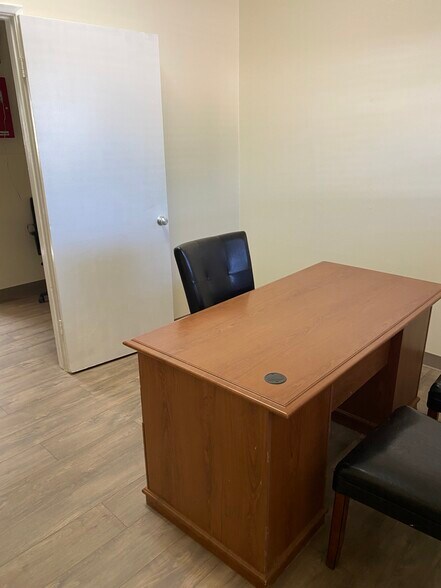 More Photos Of 630 W 17th Pl, Tempe Schools For Lease