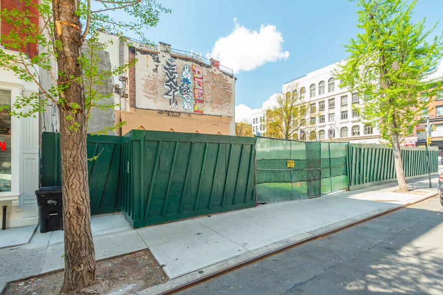 More Photos Of 48 E 7th St, New York Apartments For Sale