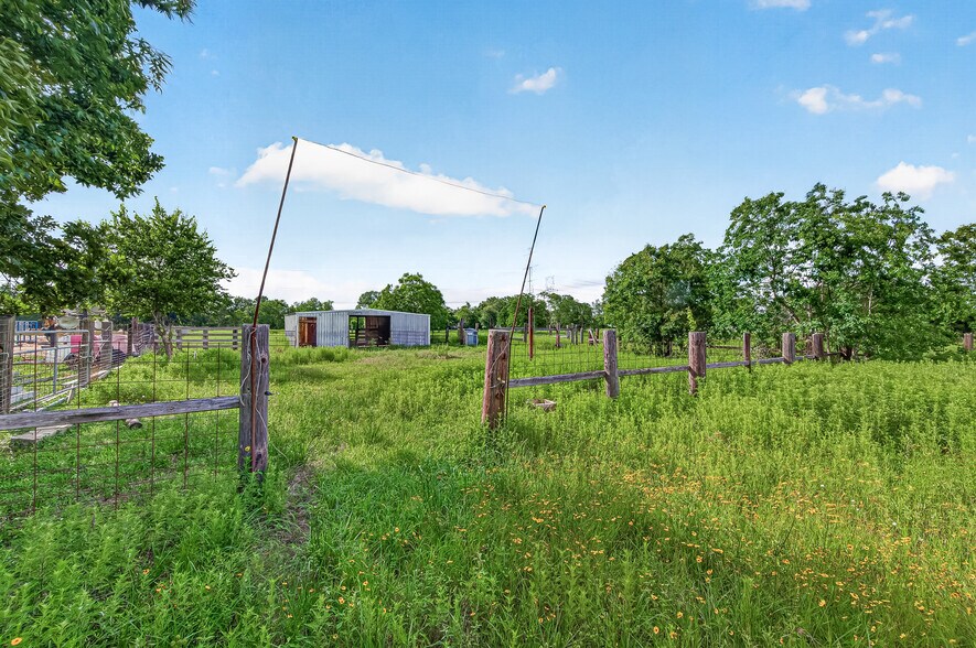 More Photos Of 0 FM 1994 Road, Guy Land For Sale