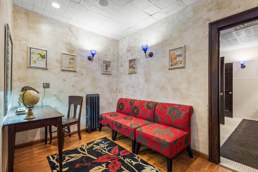 More Photos Of 20 Center St, Batavia Restaurant For Sale
