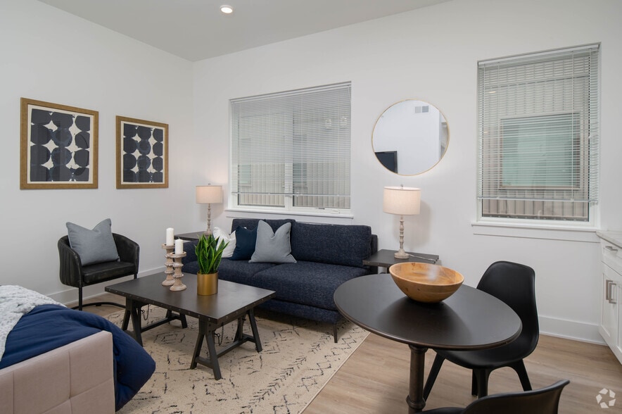 More Photos Of 2201 Washington Ave, Philadelphia Apartments For Lease