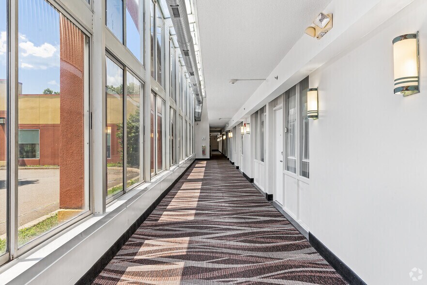 More Photos Of 2260 Whitney Ave, Hamden Hotel For Sale