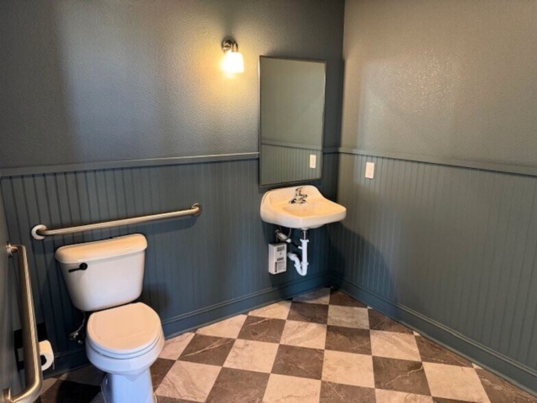 More Photos Of 961 Gravenstein Ave, Sebastopol Apartments For Lease