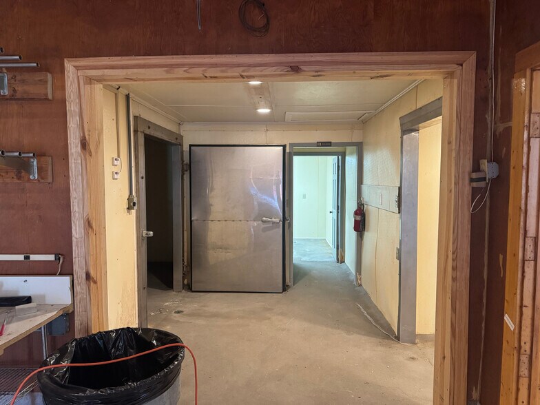 More Photos Of 2898 US-701 Hwy, Four Oaks Industrial For Sale