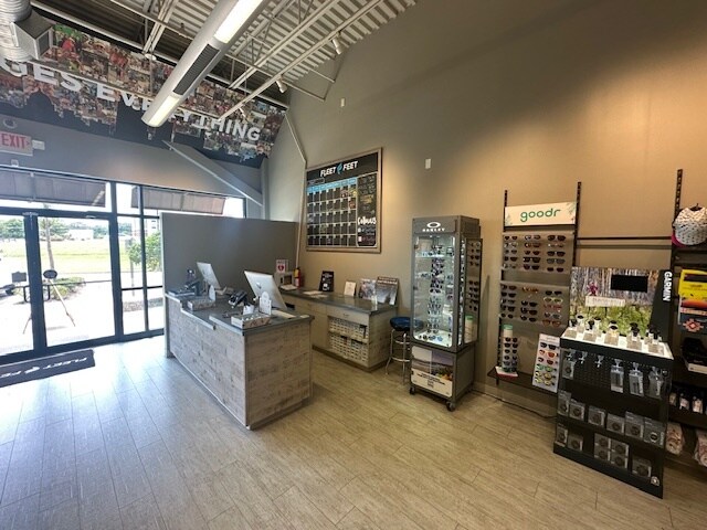 More Photos Of 153 Ridge Way, Flowood Storefront Retail Office For Lease