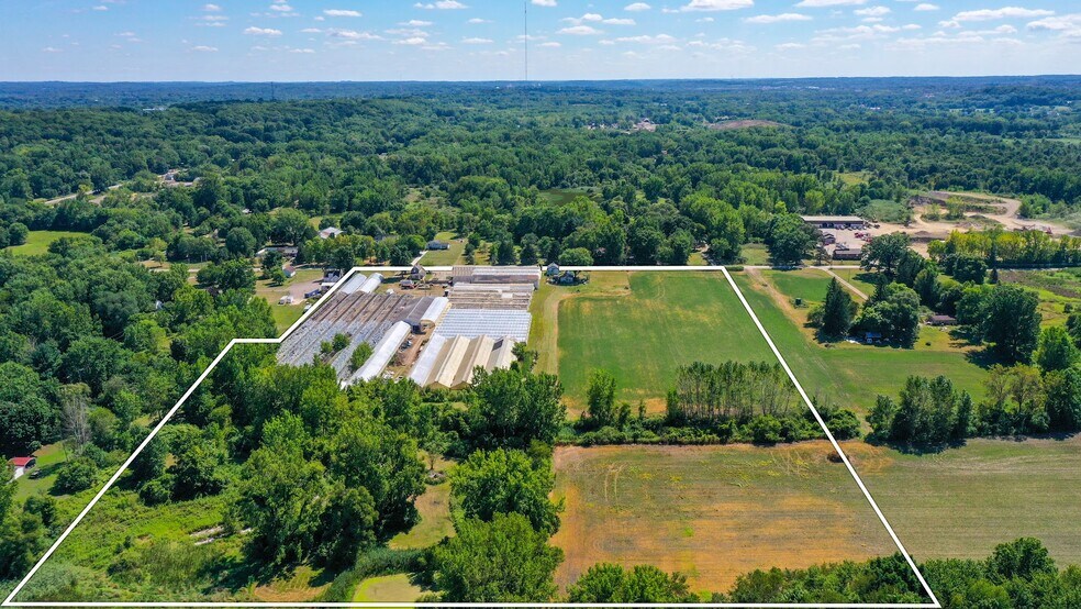 More Photos Of 1993 Wright Rd, Akron Garden Center For Sale