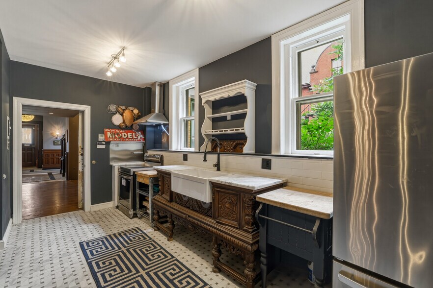 More Photos Of 14 Wethersfield Ave, Hartford Loft Creative Space For Sale