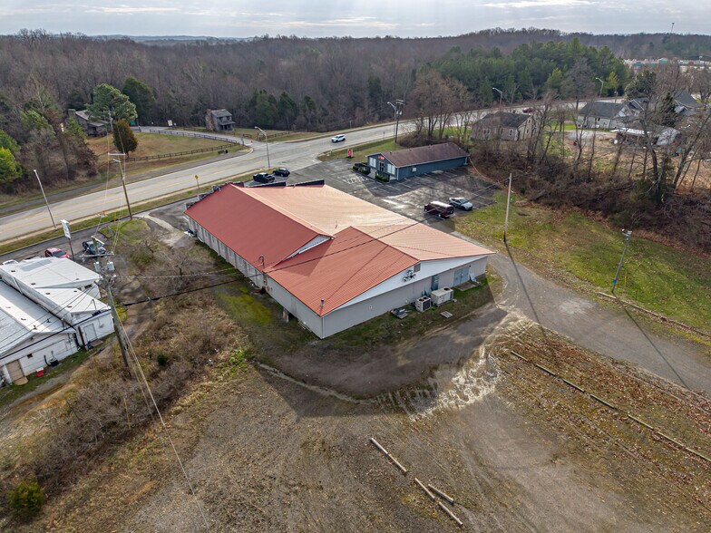More Photos Of 1165 N Wilson Rd, Radcliff Freestanding For Lease