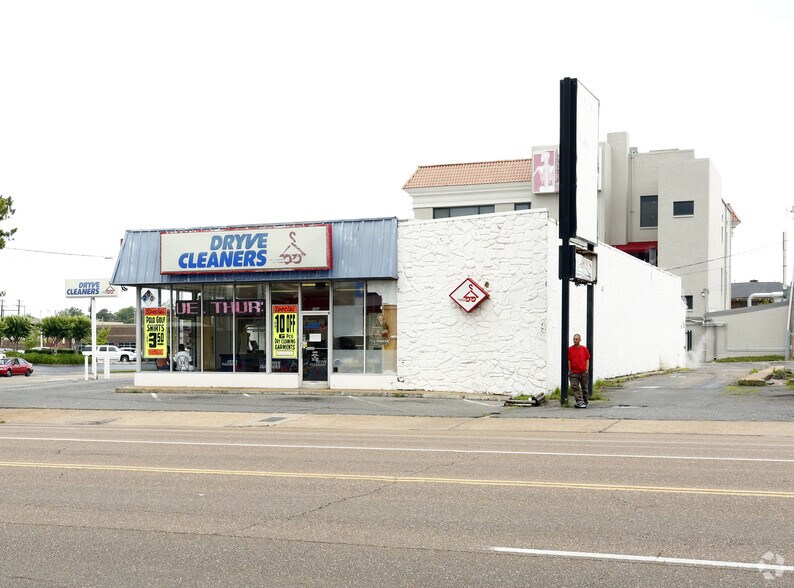 More Photos Of 1356 Union Ave, Memphis Freestanding For Lease