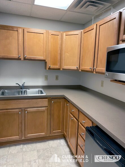 More Photos Of 30205 Clemens Rd, Westlake Research And Development For Lease