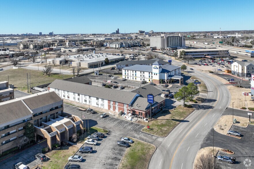 More Photos Of 3211 S 79th East Ave, Tulsa Apartments For Sale