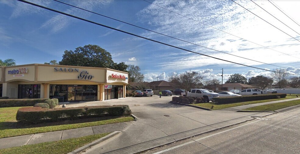 More Photos Of 1331 Barataria Blvd, Marrero General Retail For Lease