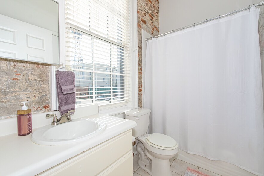 More Photos Of 215 10th St, Augusta Storefront Retail Residential For Sale