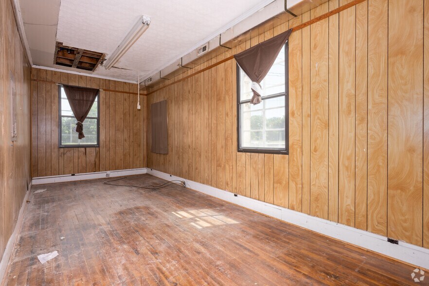 More Photos Of 9597 US Highway 29 Business, Ruffin Storefront Retail Residential For Sale