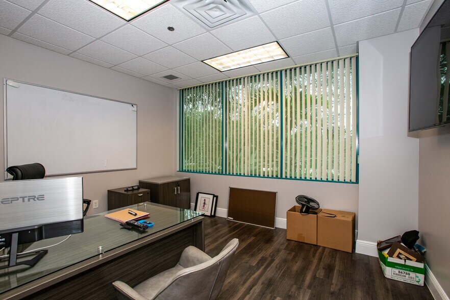 More Photos Of 2690 Weston Rd, Weston Office For Lease