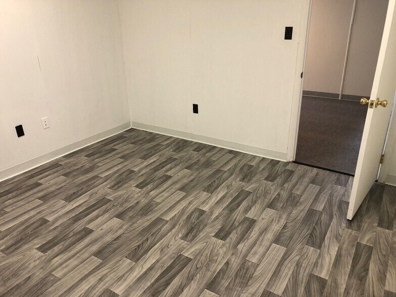 More Photos Of 1779 W Trindle Rd, Carlisle Office For Lease