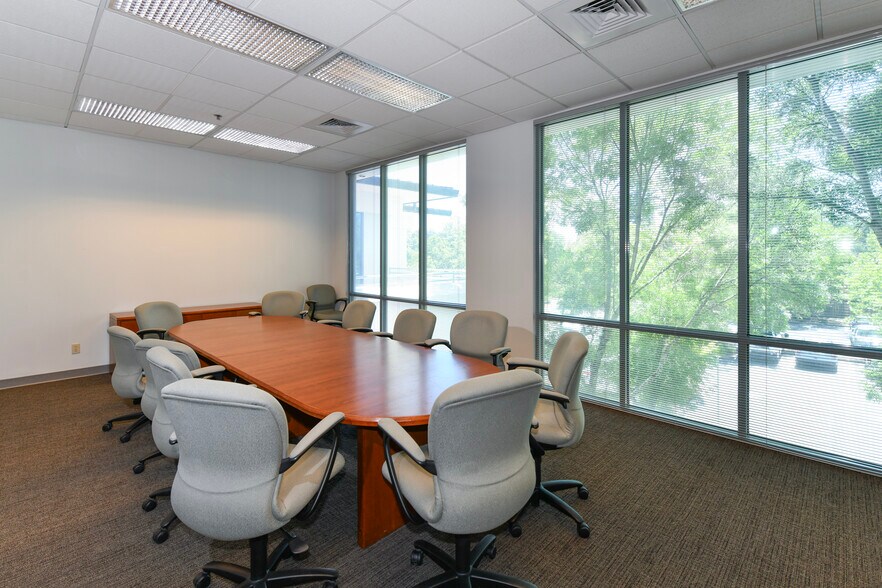 More Photos Of 899 Adams St, Saint Helena Office For Sale