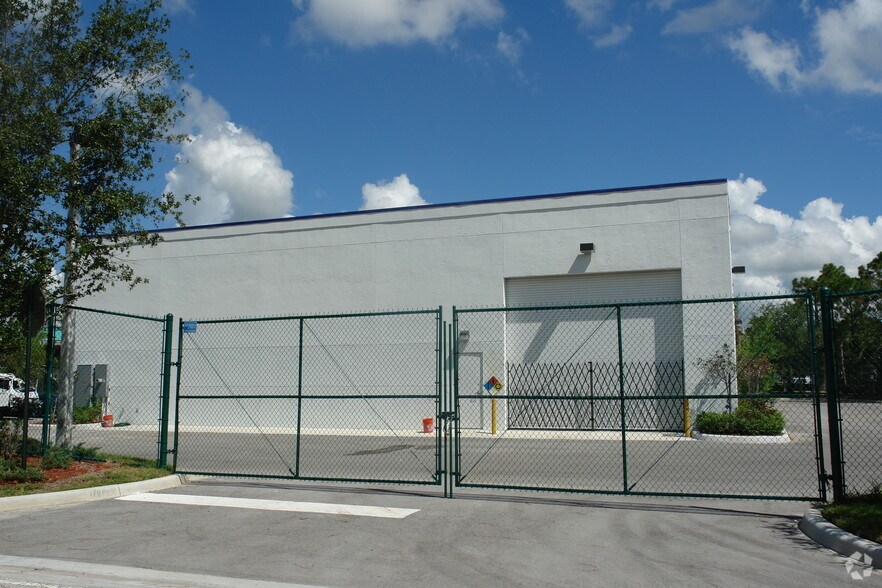 More Photos Of 2820 Reynolds Dr, Fort Pierce Warehouse For Sale
