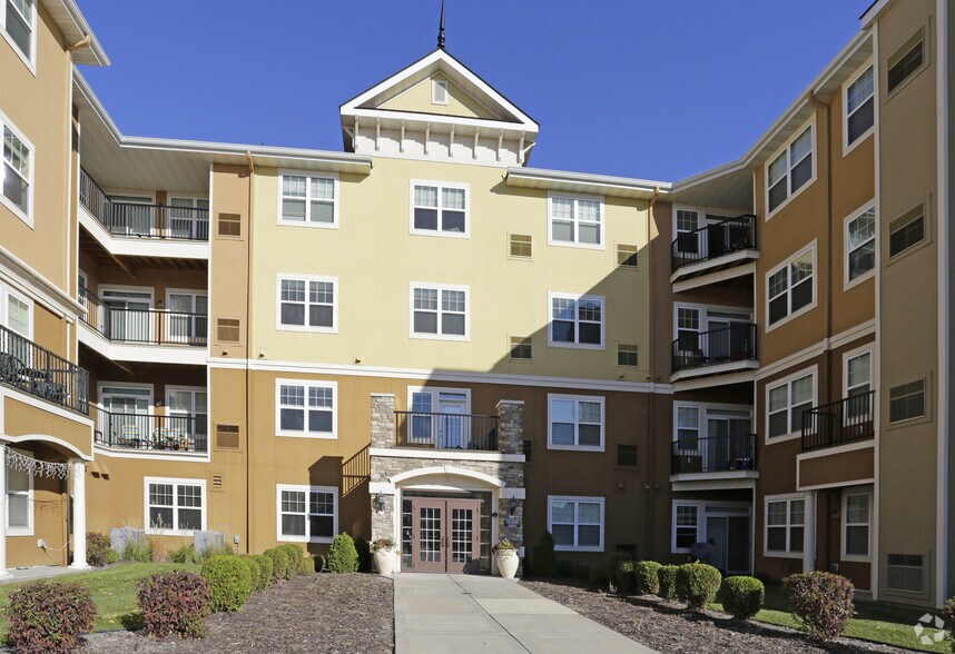 More Photos Of 10225 City Walk Dr, Woodbury Apartments For Sale